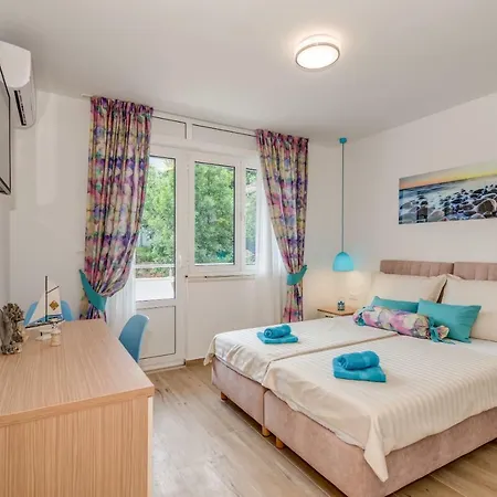 Coloured Guest house *