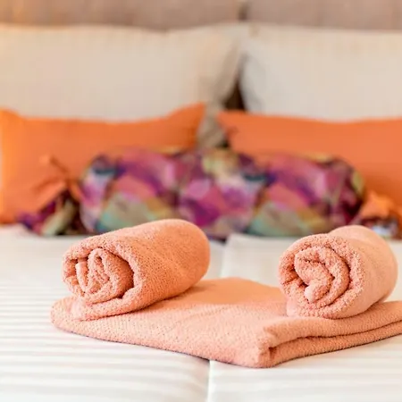 Πανσιόν Coloured